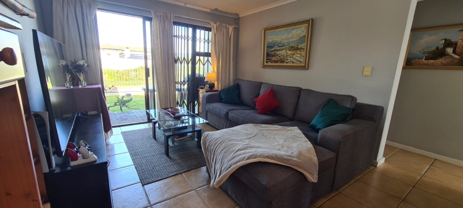 To Let 2 Bedroom Property for Rent in Burgundy Estate Western Cape